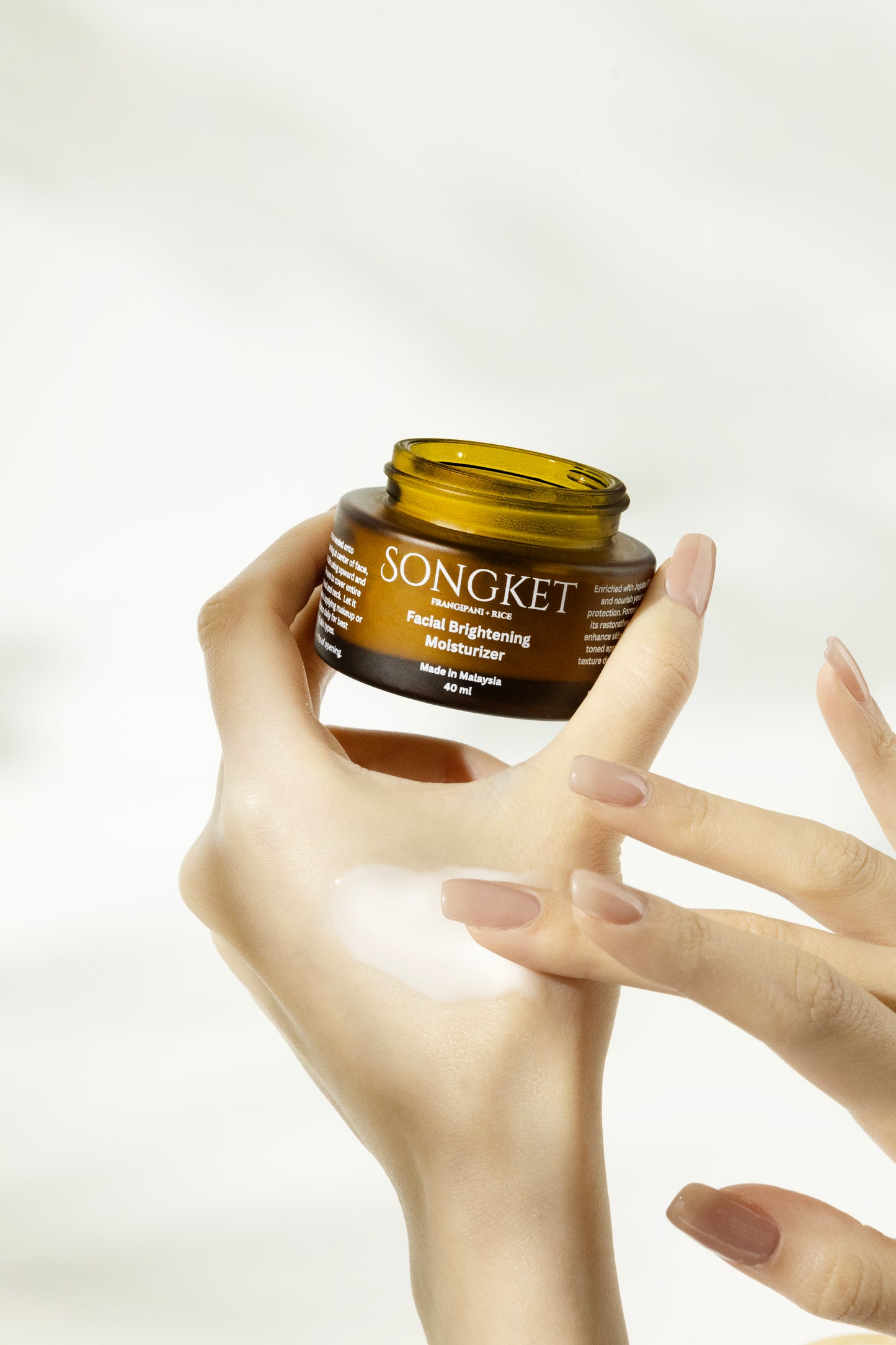 Facial Brightening Moisturizer