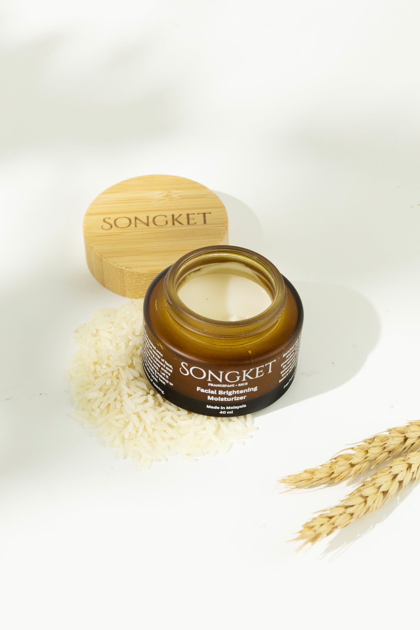 Facial Brightening Moisturizer